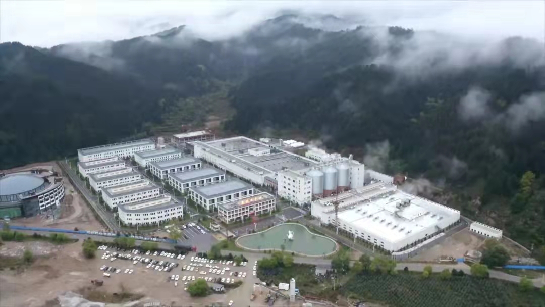 先鋒故事 敬業(yè)模范‖兢兢業(yè)業(yè)，奮戰(zhàn)一線——盧文龍(圖3)