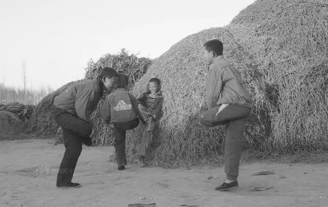 分享愛(ài)心，眾享溫情——華鑫集團(tuán)工會(huì)開(kāi)展“六一獻(xiàn)愛(ài)心”活動(dòng)(圖53)