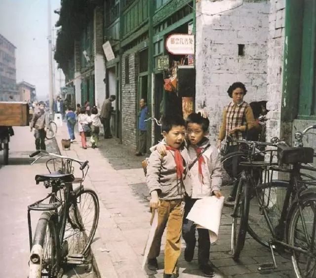 分享愛(ài)心，眾享溫情——華鑫集團(tuán)工會(huì)開(kāi)展“六一獻(xiàn)愛(ài)心”活動(dòng)(圖83)